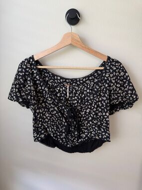 Free People Black Floral Tie-Front Puff Sleeve Crop Top